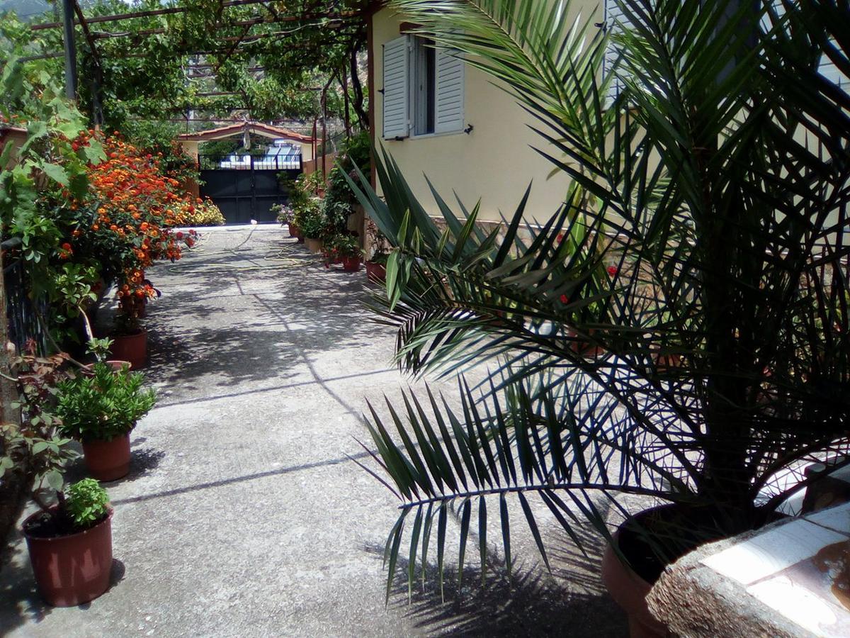 Ona'S House Villa Borsh Exterior foto