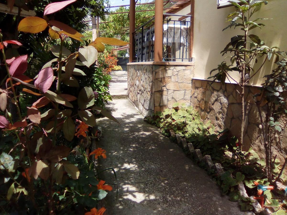 Ona'S House Villa Borsh Exterior foto